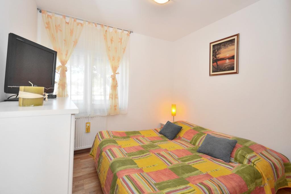 Apartments Vukasovic Mimice Rum bild